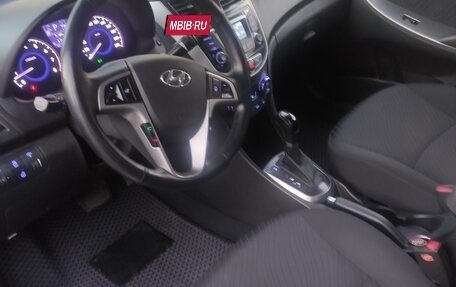 Hyundai Solaris II рестайлинг, 2014 год, 1 300 000 рублей, 5 фотография