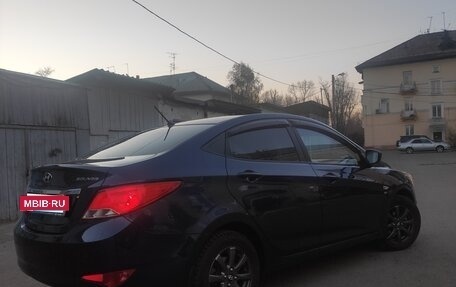 Hyundai Solaris II рестайлинг, 2014 год, 1 300 000 рублей, 3 фотография