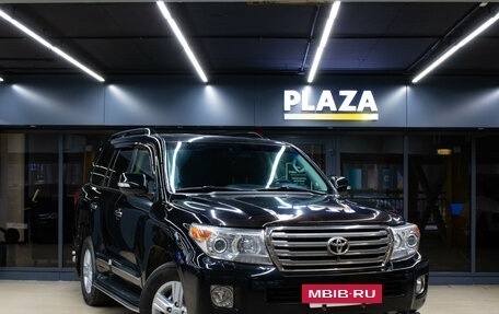 Toyota Land Cruiser 200, 2013 год, 3 549 000 рублей, 2 фотография