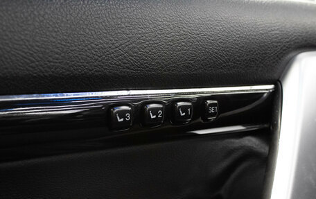 Toyota Land Cruiser 200, 2013 год, 3 549 000 рублей, 12 фотография