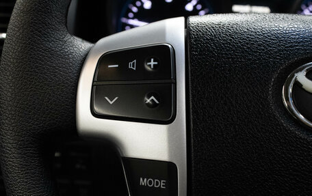 Toyota Land Cruiser 200, 2013 год, 3 549 000 рублей, 13 фотография