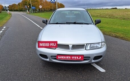 Mitsubishi Carisma I, 1998 год, 295 000 рублей, 3 фотография
