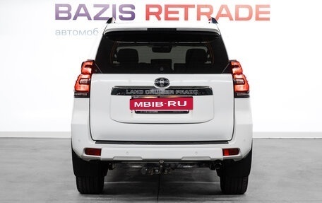 Toyota Land Cruiser Prado 150 рестайлинг 2, 2017 год, 5 250 000 рублей, 7 фотография