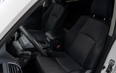 Toyota Land Cruiser Prado 150 рестайлинг 2, 2017 год, 5 250 000 рублей, 16 фотография