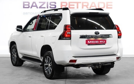 Toyota Land Cruiser Prado 150 рестайлинг 2, 2017 год, 5 250 000 рублей, 8 фотография