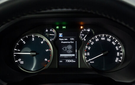 Toyota Land Cruiser Prado 150 рестайлинг 2, 2017 год, 5 250 000 рублей, 30 фотография