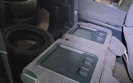 Mitsubishi Dion I рестайлинг, 2000 год, 250 000 рублей, 1 фотография