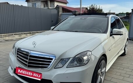 Mercedes-Benz E-Класс, 2012 год, 1 590 000 рублей, 3 фотография