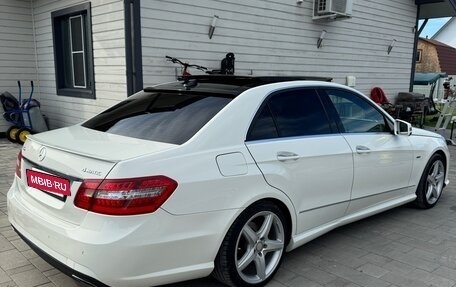 Mercedes-Benz E-Класс, 2012 год, 1 590 000 рублей, 7 фотография