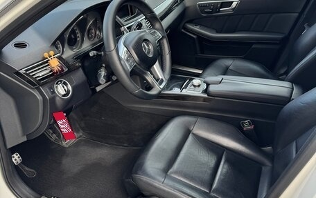 Mercedes-Benz E-Класс, 2012 год, 1 590 000 рублей, 17 фотография