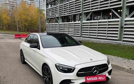 Mercedes-Benz E-Класс, 2022 год, 5 449 000 рублей, 3 фотография