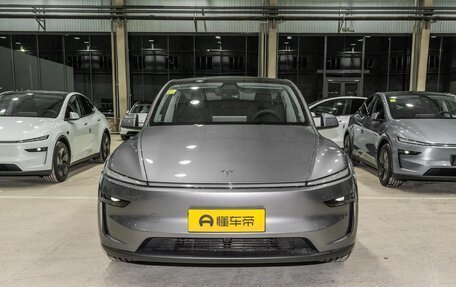 Tesla Model Y I, 2025 год, 5 814 000 рублей, 2 фотография