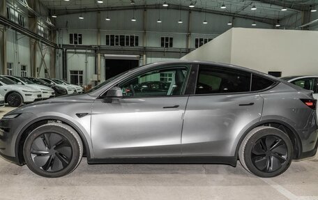 Tesla Model Y I, 2025 год, 5 814 000 рублей, 4 фотография