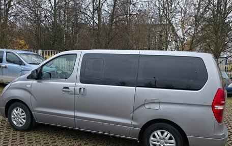 Hyundai H-1 II рестайлинг, 2017 год, 1 650 000 рублей, 4 фотография