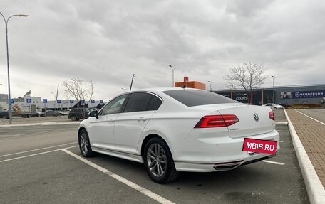 Volkswagen Passat B8 рестайлинг, 2017 год, 2 000 000 рублей, 4 фотография