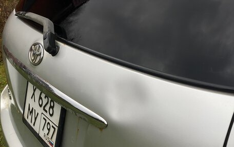 Toyota Ipsum II, 2001 год, 600 000 рублей, 8 фотография