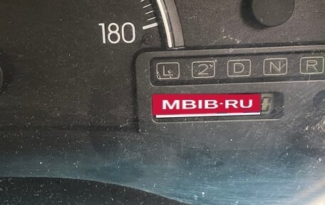 Toyota Ipsum II, 2001 год, 600 000 рублей, 13 фотография