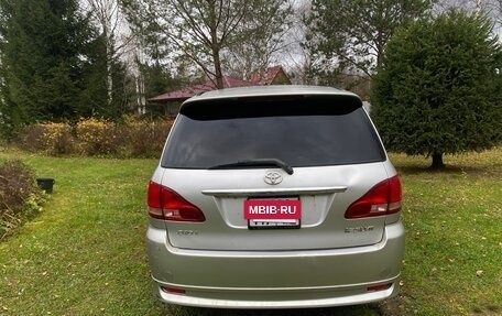 Toyota Ipsum II, 2001 год, 600 000 рублей, 4 фотография