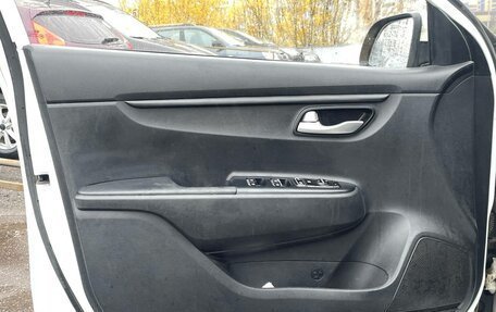 KIA Rio IV, 2018 год, 828 000 рублей, 7 фотография