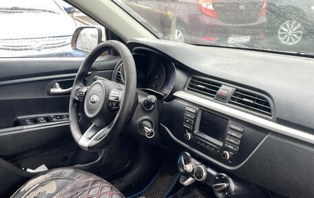 KIA Rio IV, 2018 год, 828 000 рублей, 11 фотография