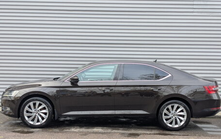 Skoda Superb III рестайлинг, 2017 год, 1 730 000 рублей, 8 фотография