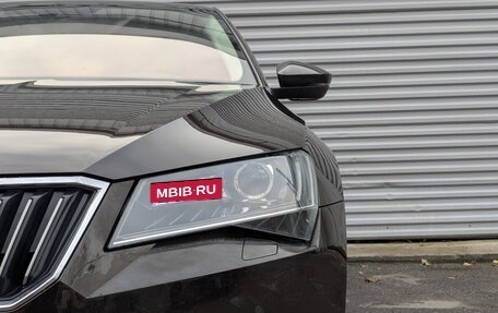 Skoda Superb III рестайлинг, 2017 год, 1 730 000 рублей, 18 фотография