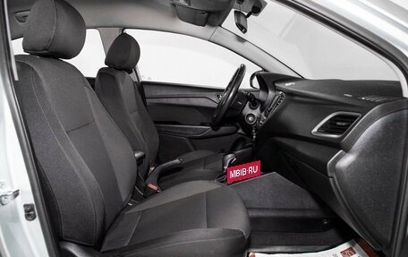 Hyundai Solaris II рестайлинг, 2017 год, 1 250 000 рублей, 6 фотография