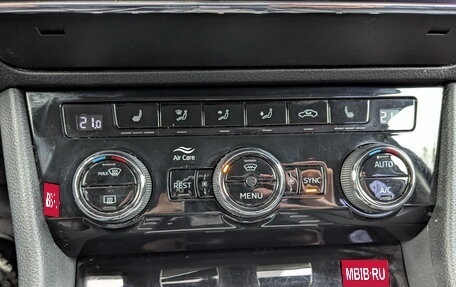 Skoda Superb III рестайлинг, 2017 год, 1 730 000 рублей, 26 фотография