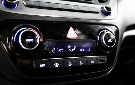 Hyundai Solaris II рестайлинг, 2017 год, 1 250 000 рублей, 15 фотография