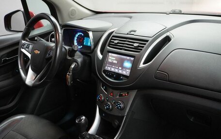 Chevrolet Tracker III, 2015 год, 930 000 рублей, 11 фотография