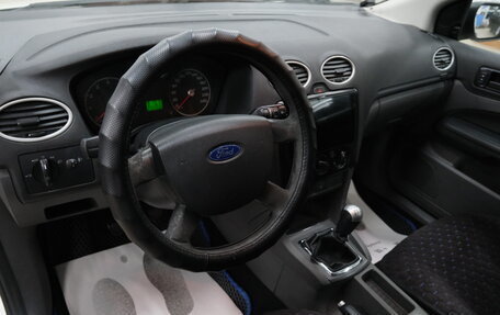 Ford Focus II рестайлинг, 2006 год, 389 000 рублей, 10 фотография