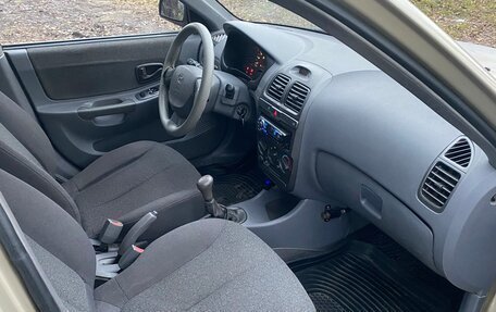 Hyundai Accent II, 2005 год, 210 000 рублей, 24 фотография