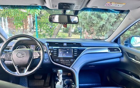 Toyota Camry, 2018 год, 2 500 000 рублей, 11 фотография