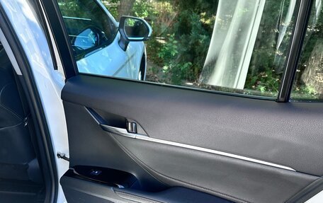 Toyota Camry, 2018 год, 2 500 000 рублей, 9 фотография