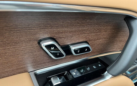 Land Rover Range Rover IV рестайлинг, 2024 год, 23 000 000 рублей, 14 фотография