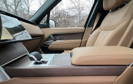 Land Rover Range Rover IV рестайлинг, 2024 год, 23 000 000 рублей, 11 фотография