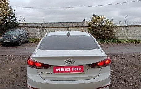 Hyundai Elantra VI рестайлинг, 2017 год, 1 600 000 рублей, 5 фотография