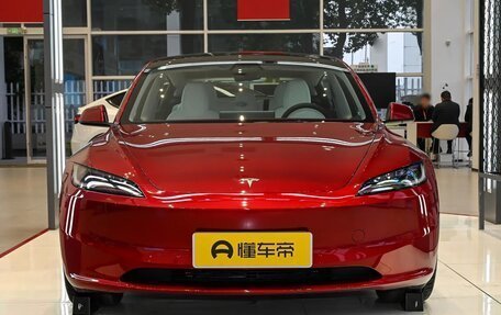 Tesla Model 3 I, 2025 год, 6 129 000 рублей, 2 фотография