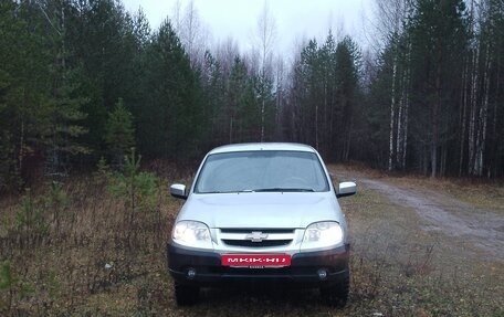 Chevrolet Niva I рестайлинг, 2006 год, 290 000 рублей, 1 фотография