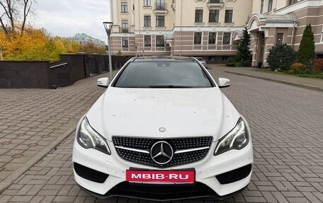 Mercedes-Benz E-Класс, 2015 год, 2 400 000 рублей, 1 фотография