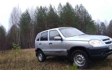 Chevrolet Niva I рестайлинг, 2006 год, 290 000 рублей, 3 фотография