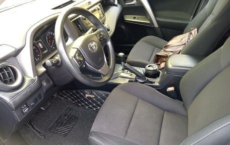 Toyota RAV4, 2016 год, 2 400 000 рублей, 9 фотография