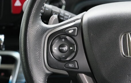 Honda Stepwgn IV, 2015 год, 2 099 000 рублей, 16 фотография