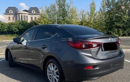 Mazda 3, 2016 год, 1 200 000 рублей, 2 фотография