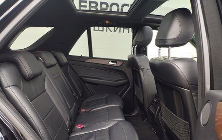 Mercedes-Benz GLE, 2017 год, 4 300 000 рублей, 16 фотография