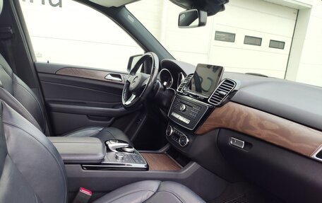 Mercedes-Benz GLE, 2017 год, 4 300 000 рублей, 14 фотография