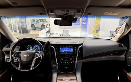 Cadillac Escalade IV, 2019 год, 5 650 000 рублей, 18 фотография