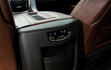 Cadillac Escalade IV, 2019 год, 5 650 000 рублей, 28 фотография