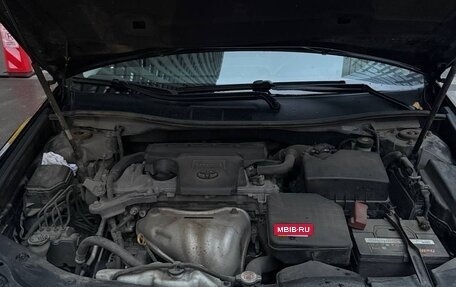 Toyota Camry, 2017 год, 2 100 000 рублей, 11 фотография