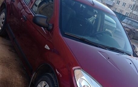 Renault Sandero I, 2012 год, 700 000 рублей, 1 фотография